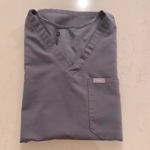Figs Large Catarina gray one-pocket scrub top